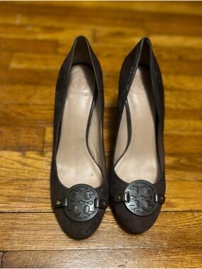 Tory Burch Black Logo-Embellished Heel